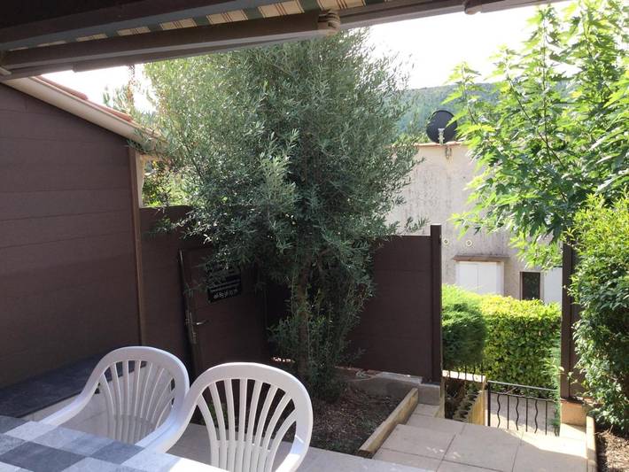 Location de vacances pour 4 personnes, avec piscine et terrasse, adapté aux familles à Saint-Martin-de-Brômes - 4