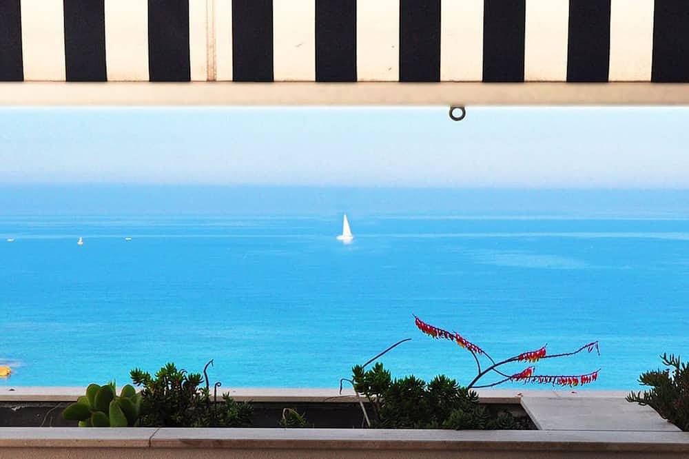 Ganze Wohnung, Alghero Bright Penthouse zum Meer 3 Terrasse 2 Badezimmer 2 Schlafzimmer Wifi Netflix Appltv in Alghero, Sassari Provinz
