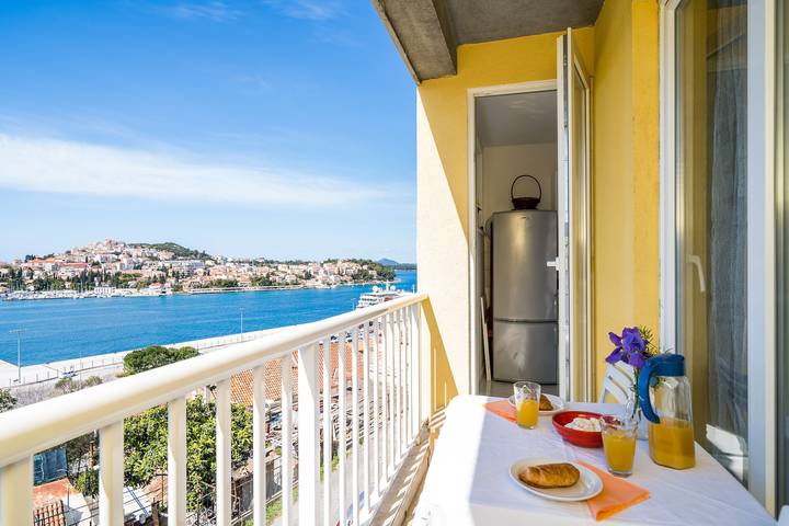 Ganze Wohnung, Ferienwohnung für 4 Personen mit Meerblick in Dubrovnik, Grad Dubrovnik