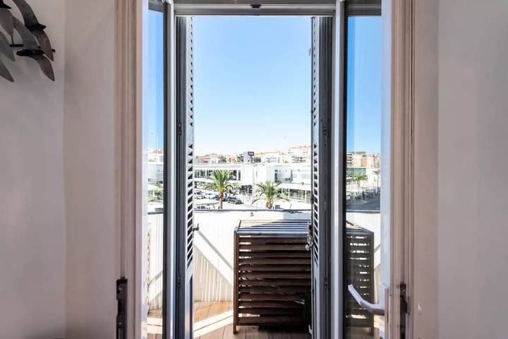 Gîte pour 6 personnes, avec balcon dans Gare De Cannes - 2