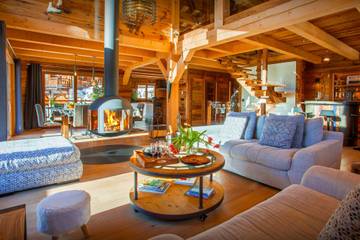 Gîte pour 11 personnes, avec jacuzzi et jardin, adapté aux familles à La Giettaz