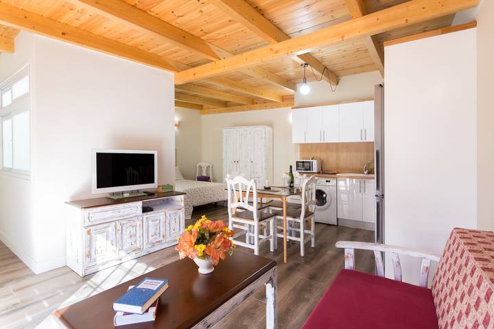Ferienwohnung für 2 Personen, mit Meerblick und Terrasse