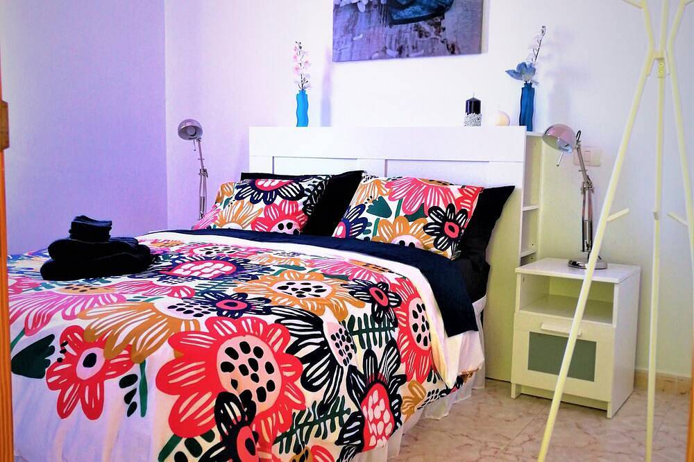 Entire apartment, Apartment mountain and sea views in Vecindario, Santa Lucía de Tirajana