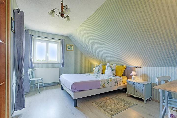 Chambre d’hôte pour 2 personnes, avec vue et terrasse