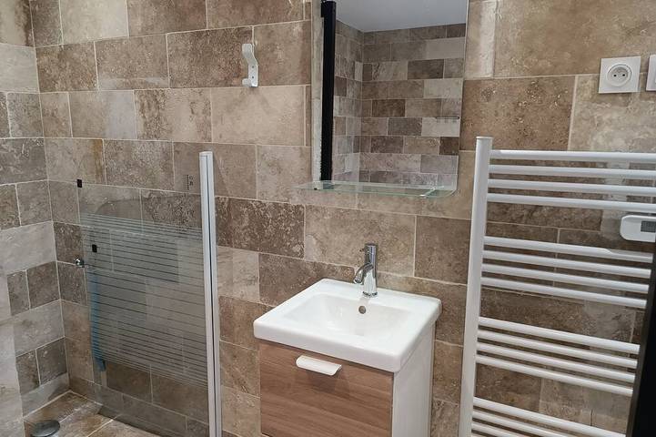Chambre 2 pers. avec salle d'eau et wc in Saint-Pardon-de-Conques, Région de Langon