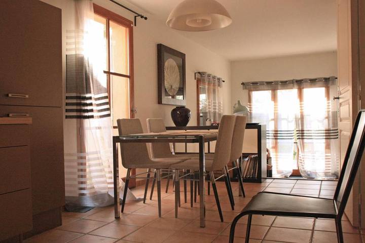 Chambre d’hôte pour 6 personnes, avec piscine et jardin à Mallemort - 3