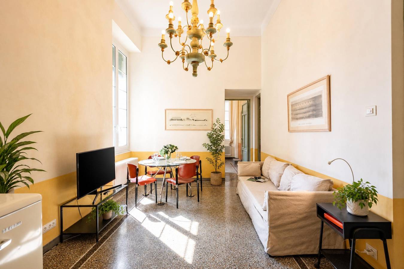 Ganze Wohnung, Gemütliches Strandapartment mit WiFi und kinderfreundlichen Annehmlichkeiten in Genua (Stadt), Genua