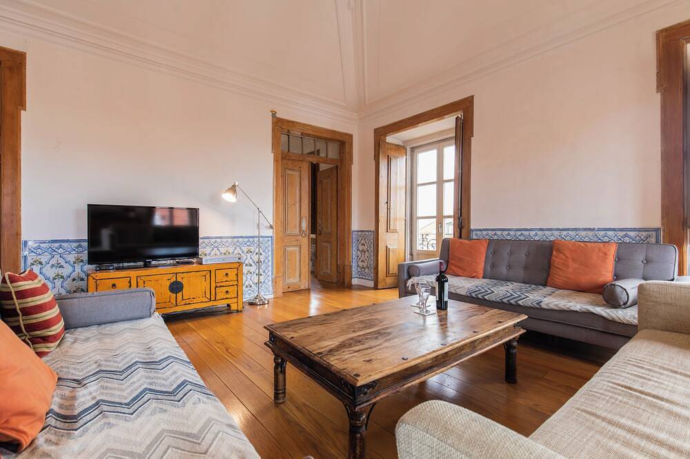 Holiday apartment in Lisbon from £421 per night