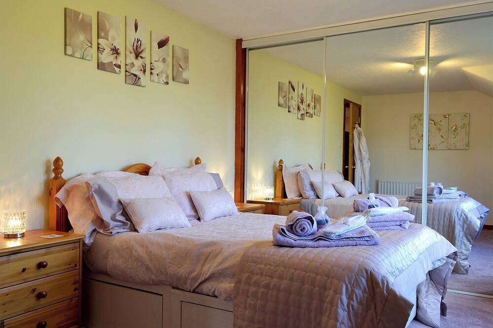3 Schlafzimmer Unterkunft in Rattray, near Blairgowrie in Perthshire