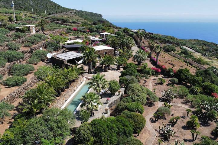 Villa for 8 people, with balcony and garden - 1