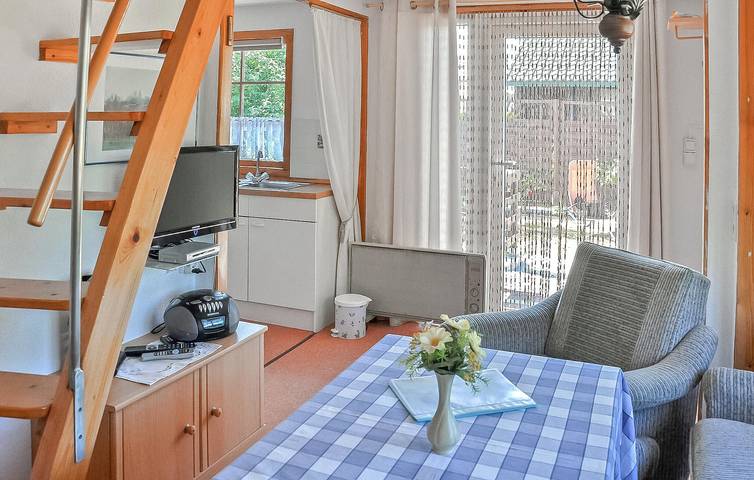Appartement confortable avec terrasse et parking, à 100 m de la côte in Lassan, Vorpommern Greifswald