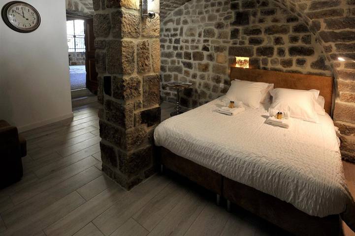 Maison d’hôte pour 2 personnes, avec Terrasse ainsi que Jacuzzi et Sauna à Sanilhac