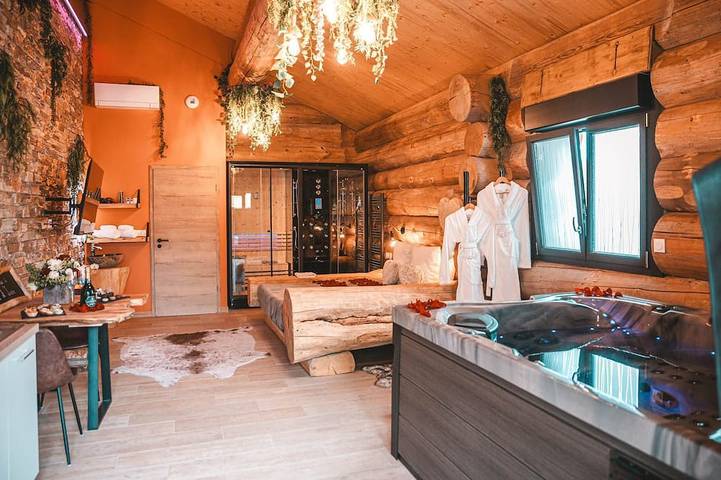 Gîte pour 2 personnes, avec sauna et jacuzzi dans Carspach
