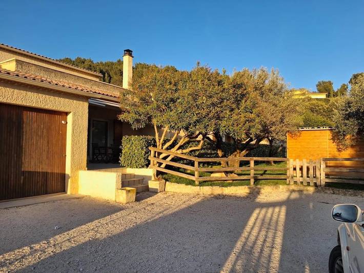 Location de vacances pour 6 personnes, avec jardin et piscine à Vacqueyras - 4