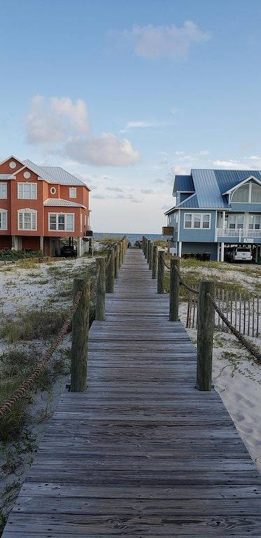 Vacation house for 6 people, with balcony and pool, with pets in Fort Morgan