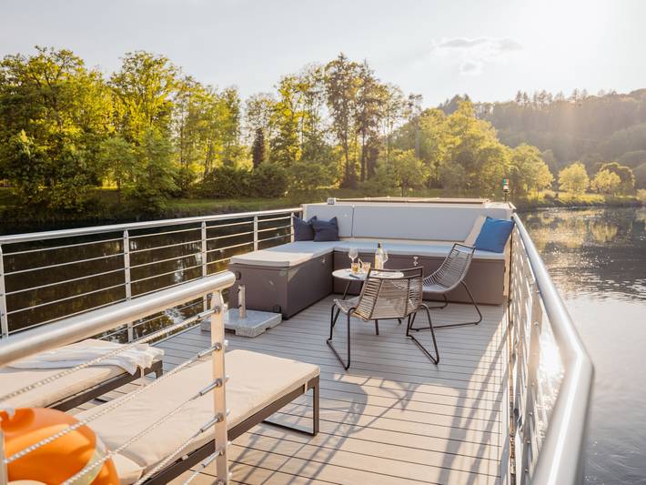 Floating Home-Hausboot in Merzig liegend in Merzig, Saar-Nahe-Bergland
