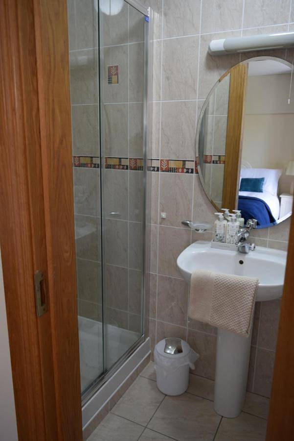 Location de vacances pour 6 personnes, avec jardin dans Dunglow - 4