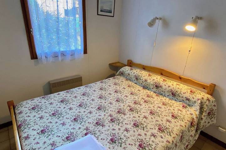 Cute chalet - central & close to the beach in Lacanau Ocean, Lacanau