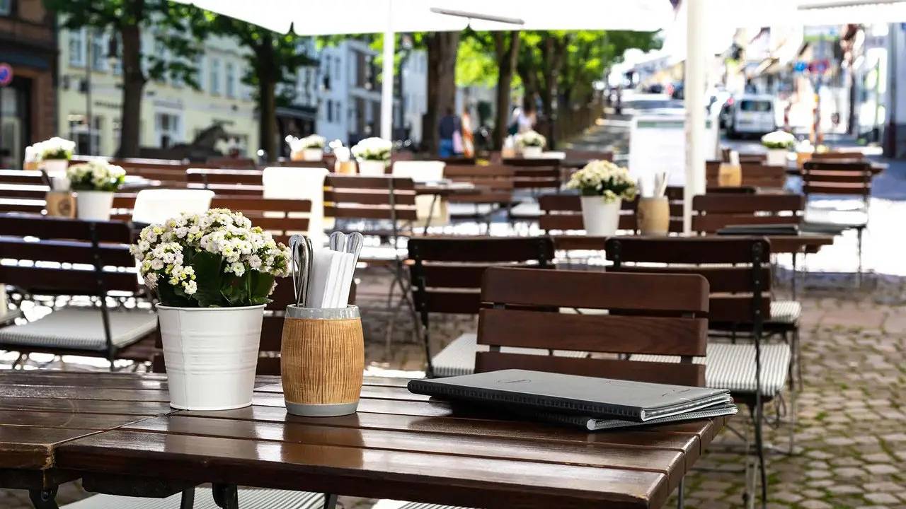 Ganze Ferienwohnung, Ferienwohnung für 2 Personen (40 m²) in Marburg in Marburg, Landkreis Marburg-Biedenkopf