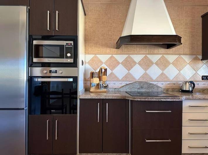 Casa rural para 6 personas, con jardín además de terraza y piscina en Tuineje - 3