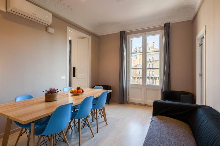 Apartamento entero, Apartamento 'Key Bcn' con balcón y Wi-Fi in Centro Barcelona, Barcelona