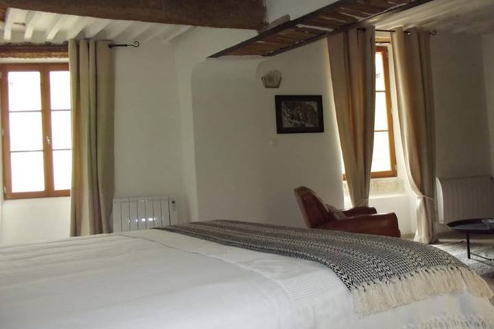 Ferienhaus für 4 Personen, mit Terrasse und Garten in Sault - 3