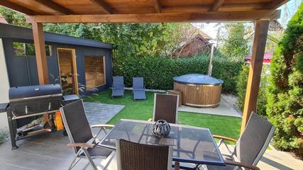 Villa für 6 Personen, mit Sauna und Garten sowie Whirlpool, kinderfreundlich am Balaton