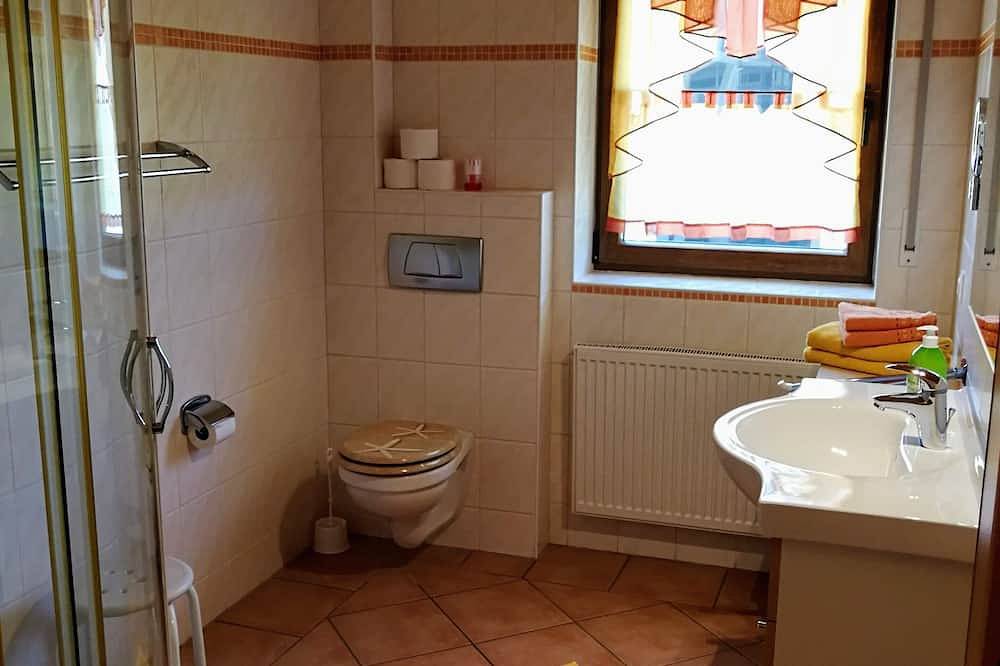 Ganze Wohnung, Gemütliches 64qm Ferienapartment mit Balkon, kostenfreies Wlan in Külsheim, Stuttgart Region