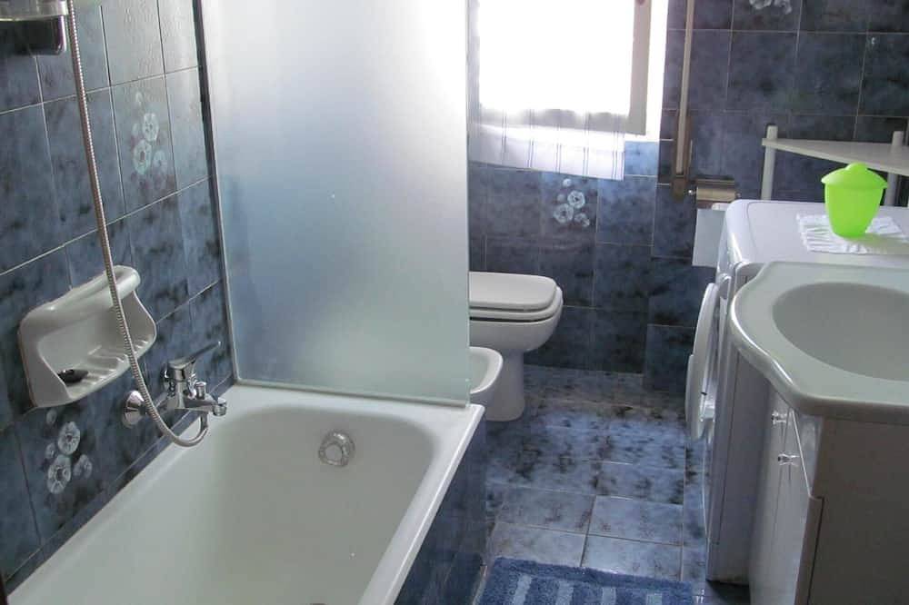Appartement entier, Appartement de vacances pour 5 personnes env. 90 qmà San Bartolomeo al Mare, Riviera italienne (Côte ouest italienne) in San Bartolomeo al Mare (City), San Bartolomeo al Mare