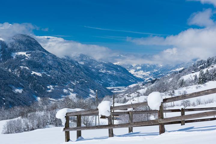 Ganze Ferienwohnung, Ferienwohnung Casa Panorama Camartin, Brigels - 3.5 Zimmer Ferienwohnung "Camartin" für max. 5 Pers. im Eg in Brigels, Alpenarena