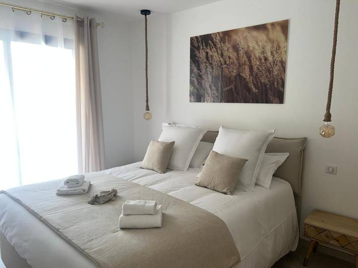 Location de vacances pour 5 personnes, avec vue ainsi que jardin et piscine à Moltifao - 4