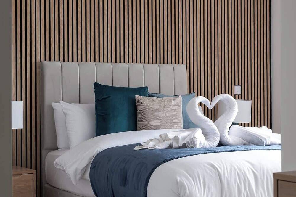 Entire apartment, Lovely Home Near Canal, Park, & Central Mk in Milton Keynes, South East England