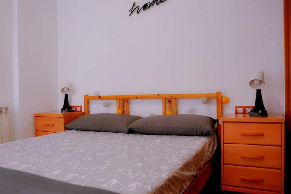 Casa Luna, junto playa y Barcelona Centro. in Badalona, Barcelonés