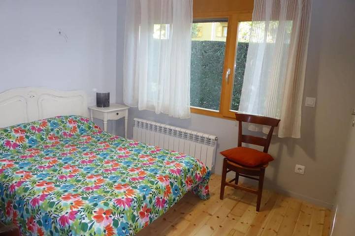 Appartement entier, 5 minutes from the lake, with direct access to the garden, ideal apartment to rest. in Puigcerdà, Cerdanya