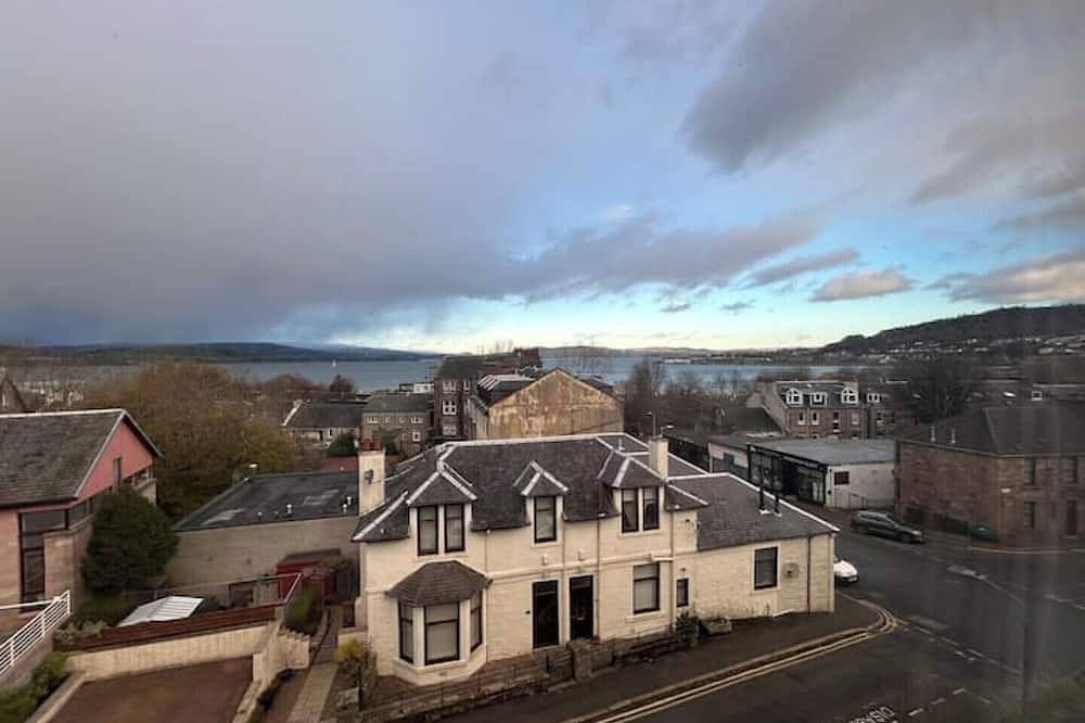 Ganze Wohnung, The Bay View Apartment: Calm Gourock Apartment, Close to Waterfront & Transport in Gourock, Inverclyde