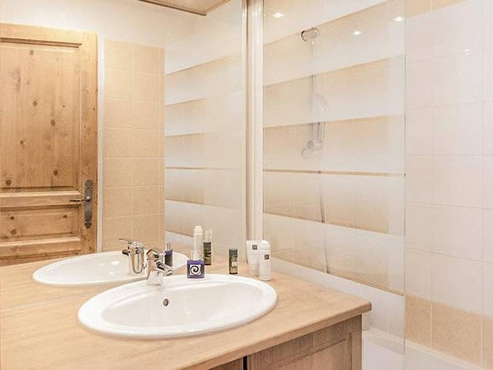 Ganze Wohnung, Résidence Club Mmv le Hameau des Airelles - Wohnung 4 personen - 2-Zimmer-Wohnung für 4 Personen, Komfort in Montgenèvre, Briançon und Umgebung