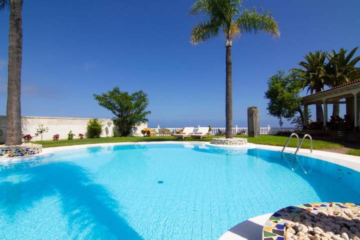 Casa rural para 20 personas, con Balcón y Terraza además de Jardín y Piscina en Los Realejos - 2