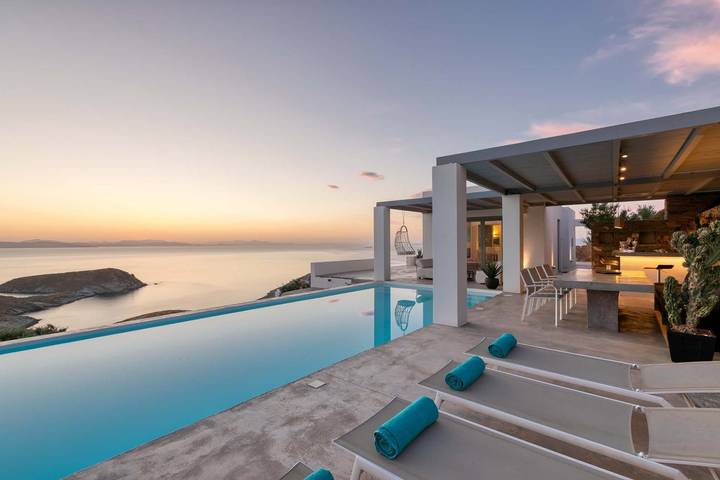 Location de vacances pour 8 personnes, avec jardin ainsi que vue sur l’océan et piscine dans Kea - 3