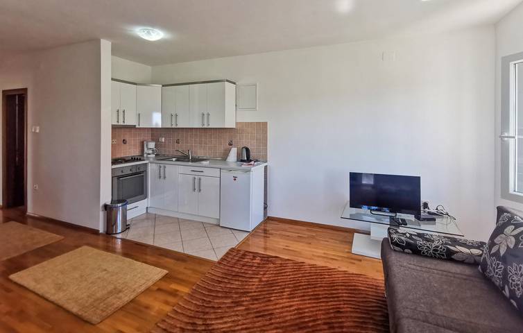 Ganze Ferienwohnung, Gemütliche Ferienwohnung mit Panoramablick, in Strand- und Stadtnähe in Novi Vinodolski in Plaža Bribirska obala, Novi Vinodolski