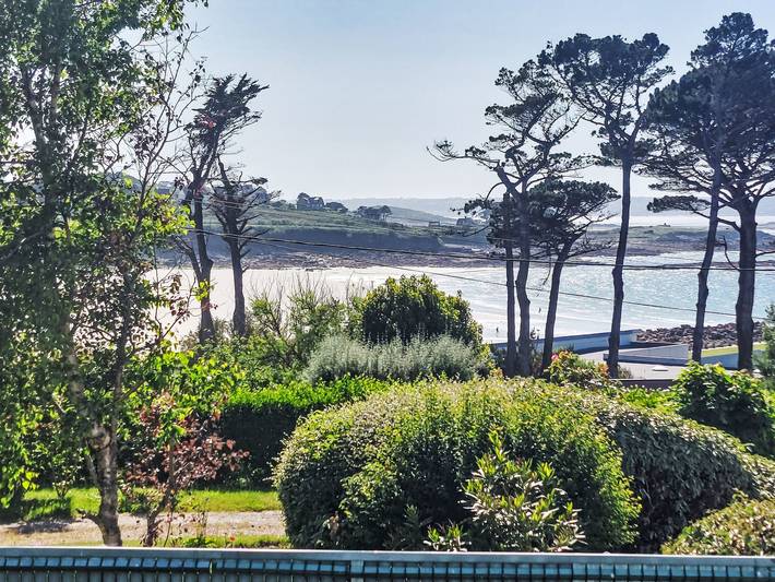 Location de vacances pour 6 personnes, avec jardin et terrasse à Trévou-Tréguignec - 3