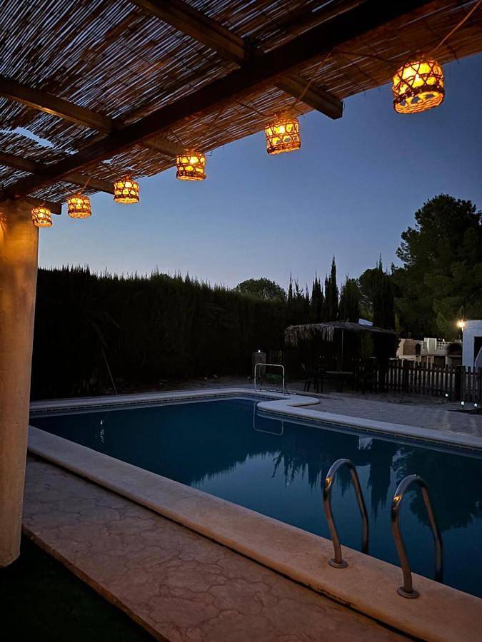 Apartamento para 6 personas, con jardín y piscina, Se admiten mascotas en Cieza