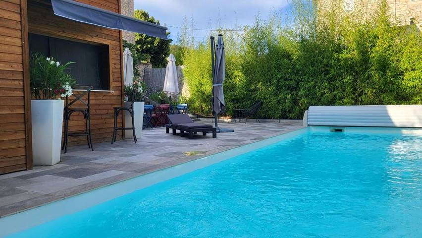 Gîte pour 3 personnes, avec piscine et jacuzzi ainsi que sauna et jardin à Compeyre - 2
