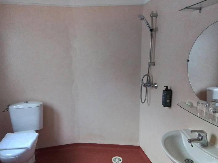 Hôtel pour 2 personnes, avec jardin ainsi que vue et terrasse, animaux acceptés à La Charité-sur-Loire - 2