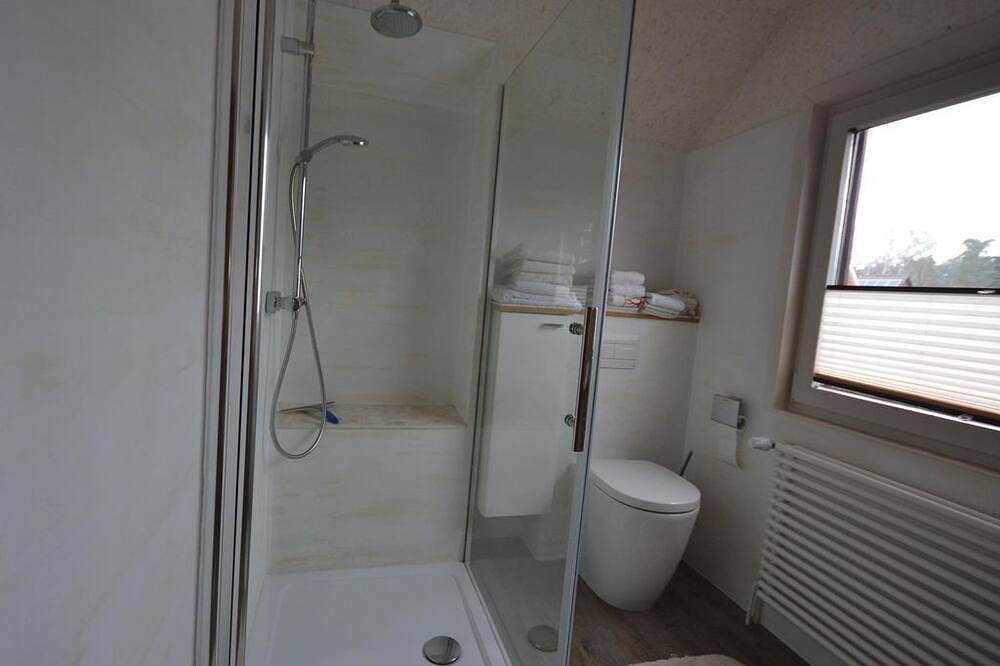 Ganze Wohnung, Haus hinter dem silbernen Zaun - Ferienwohnung/2 Schlafräume/Dusche, Wc in Mölln, Kreis Herzogtum Lauenburg