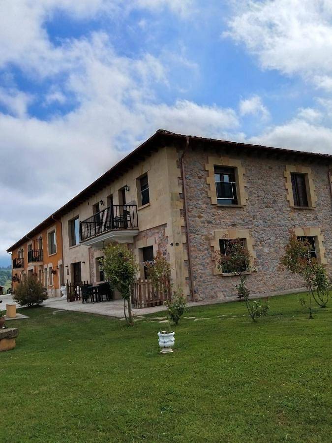 Apartamentos Rurales Sobremazas in Medio Cudeyo, Costa de Cantabria