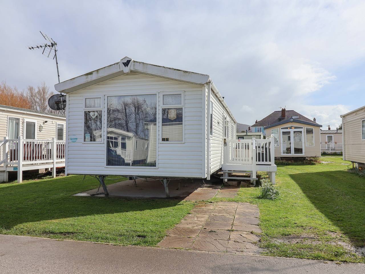 Caravan Cp10 in Prestatyn, Denbighshire