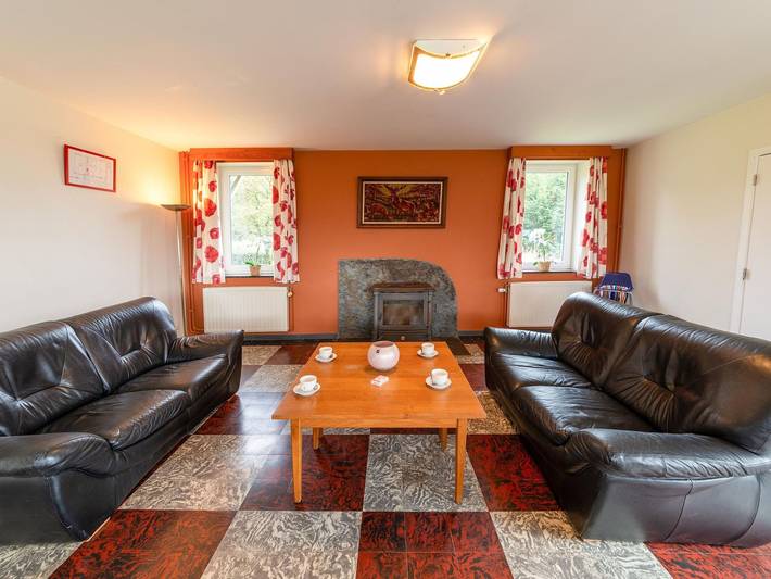 Location de vacances pour 32 personnes, avec jardin, animaux acceptés à Ferrières (Liège) - 2