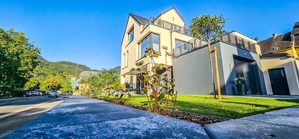 Ferienwohnung für 3 Personen, mit Terrasse und Ausblick, mit Haustier in Ernst
