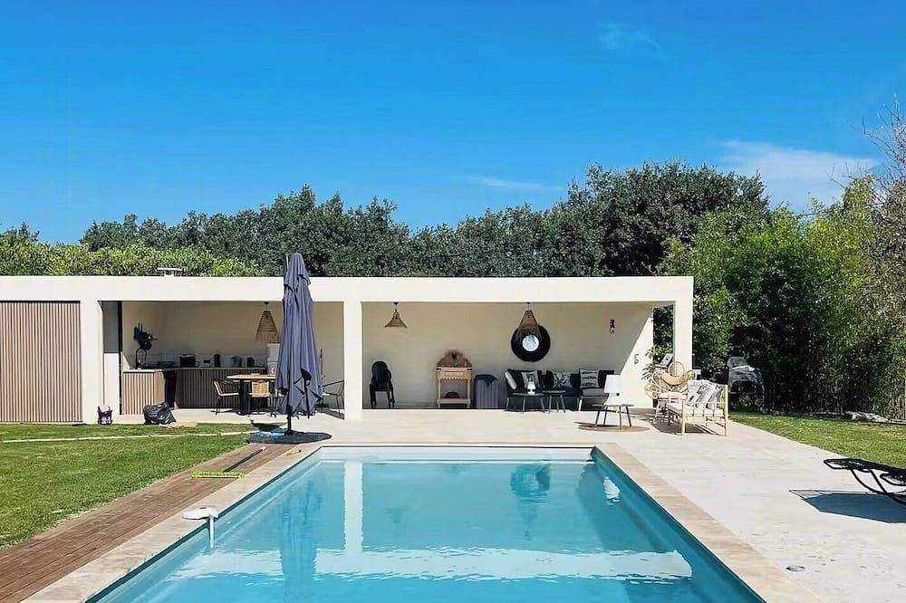 Villa avec piscine au cœur des vignes provençales in La Tour-d'Aigues, Parc naturel régional du Luberon