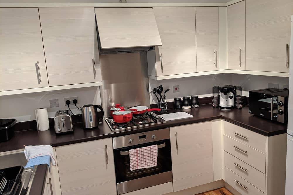 Entire apartment, Modern apartment with Parking/ En-suite/ Wifi/ Netflix in Coventry, Birmingham Area